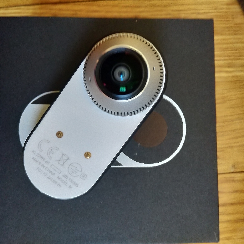 Cell phone camera / 1 piece
